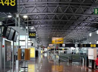Aeroporti Ue: pesa ancora effetto restrizioni, traffico primi 6 mesi -76,9%