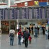 Germania, rischio paralisi traffico aereo: sciopero addetti sicurezza in 8 aeroporti