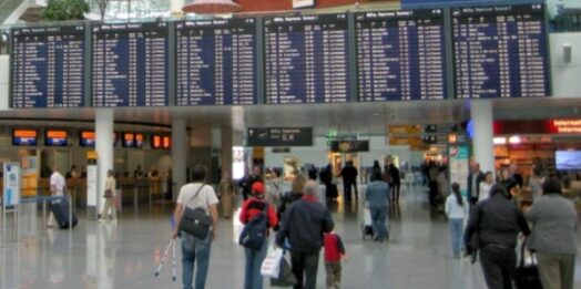 Il governo tedesco vuole impiegare assistenti stranieri negli aeroporti