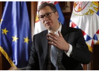 Serbia, Vucic vince le elezioni: “Abbiamo vinto ovunque”