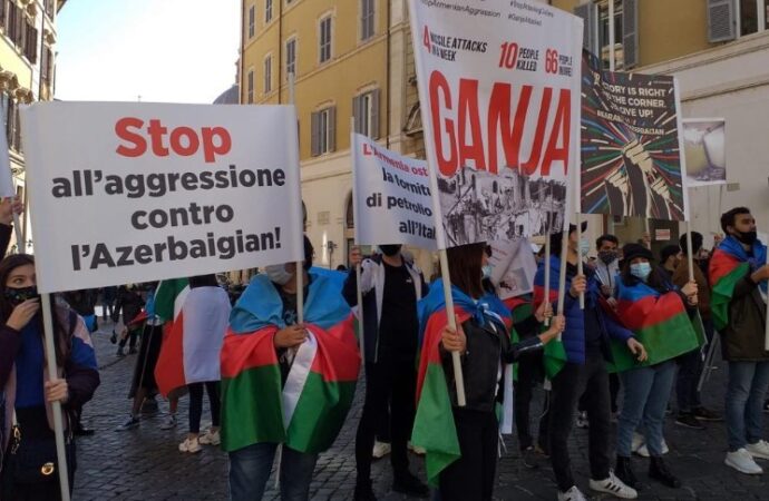 Gli azerbaigiani d’Italia a Roma denunciano l’aggressione dell’Armenia
