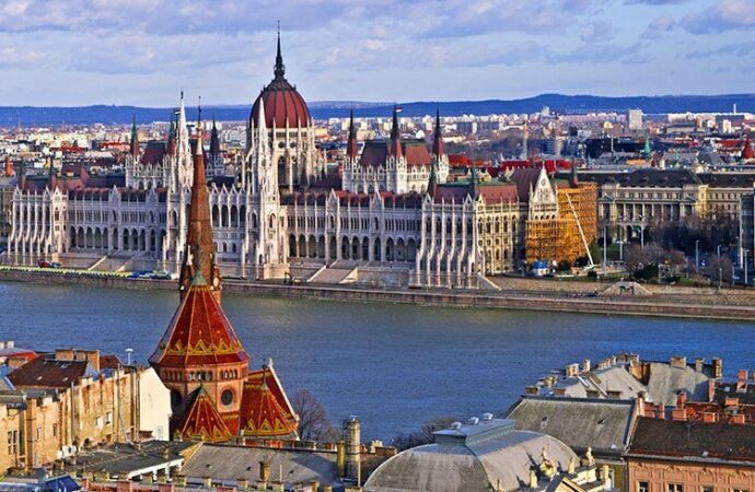 Ungheria: “No a sanzioni che mettano a rischio la sicurezza energetica”