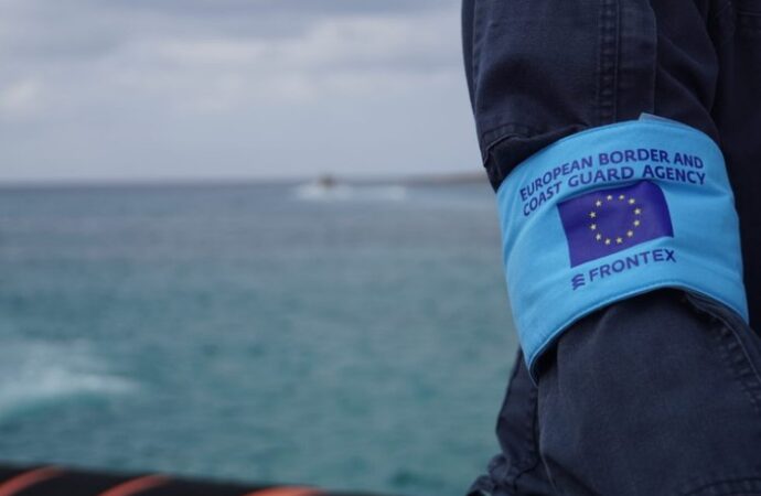 Migranti, Frontex: in 2021 quasi 200mila arrivi in Ue