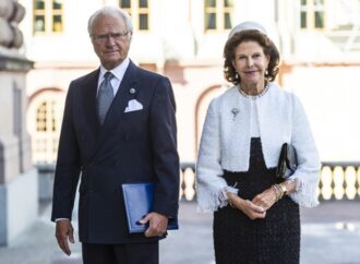 Svezia, record di contagi: positivi anche il re e la regina