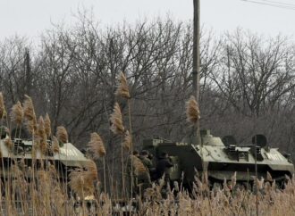 Ucraina, forze Russia alle porte di Kiev. Zelensky: “lasciati soli”
