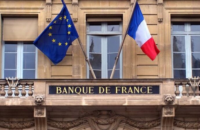 Francia, Banca centrale aiuterà gli utenti a ottenere l’apertura dei conti