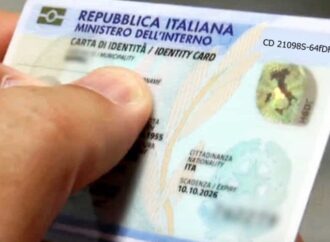 Italia, sul doppio cognome ai figli, il Viminale emana una circolare