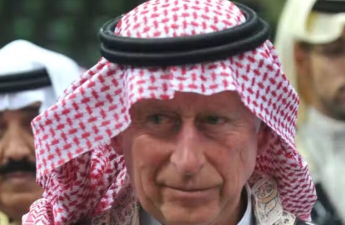 Carlo d’Inghilterra ha accettato donazioni da famiglia Bin Laden nel 2013