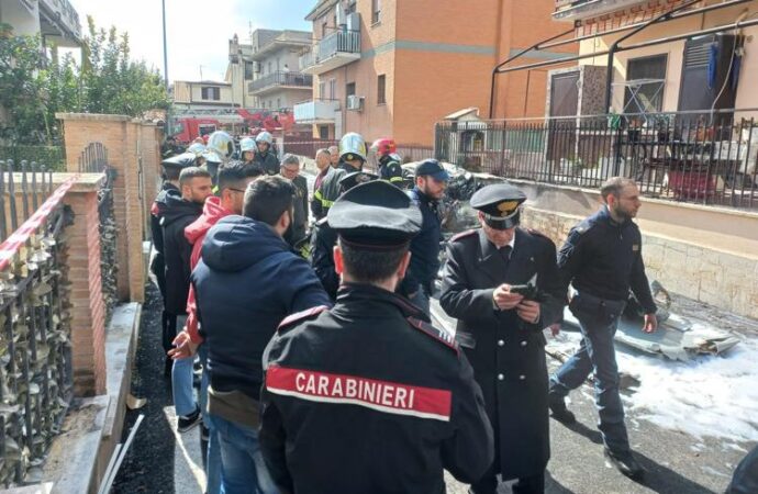 Aeronautica Militare, Roma: scontro tra 2 ultraleggeri: morti piloti