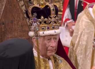 Gb, Carlo III e Camilla a Westminster per l’incoronazione