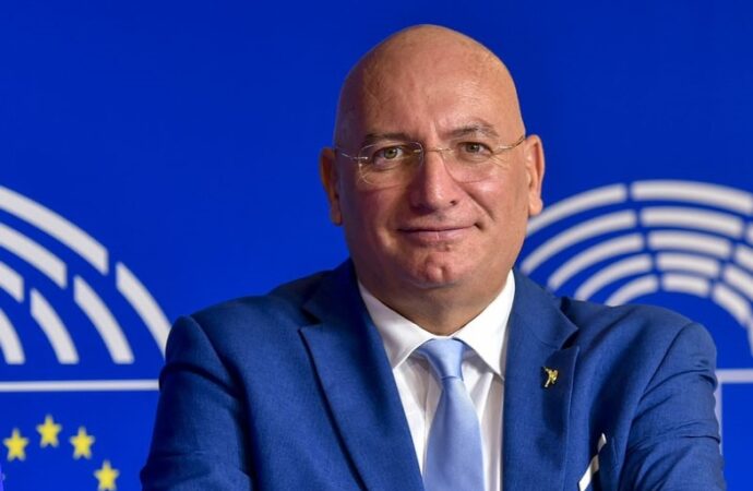 Adinolfi (Lega): “Ripristino della natura, grave colpo per l’agricoltura italiana ed europea”