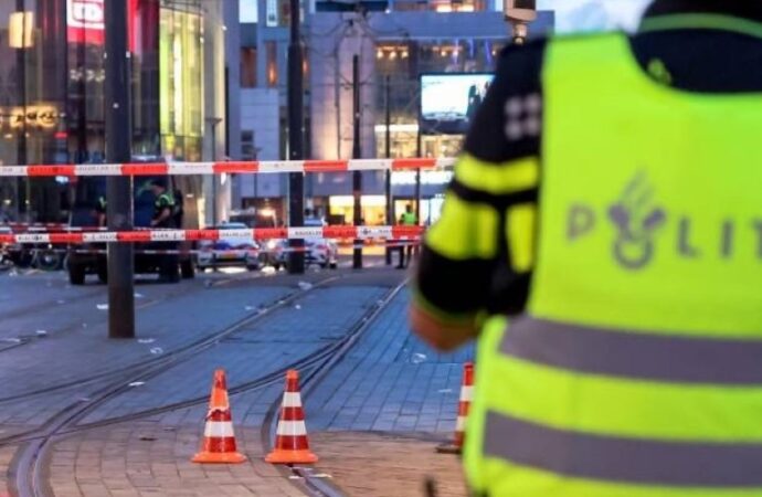 Paesi Bassi, doppia sparatoria a Rotterdam: 3 morti