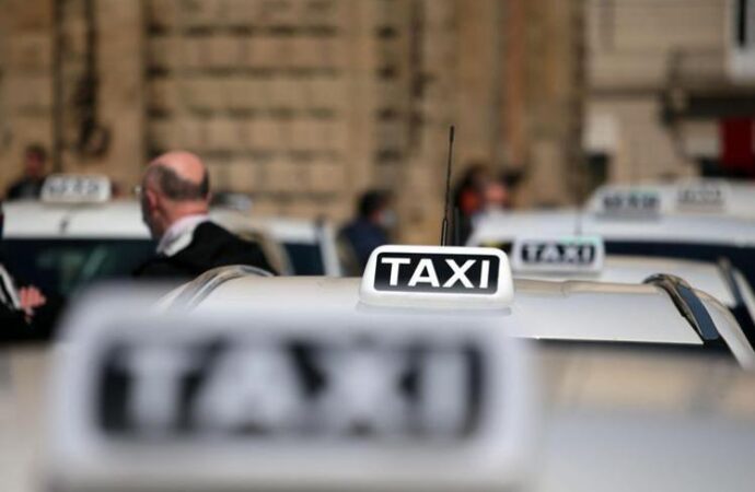Sciopero dei taxi per il 5 e il 6 giugno 2024