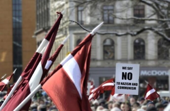 Riga, corteo ricorda i legionari delle SS che combatterono contro l’Urss