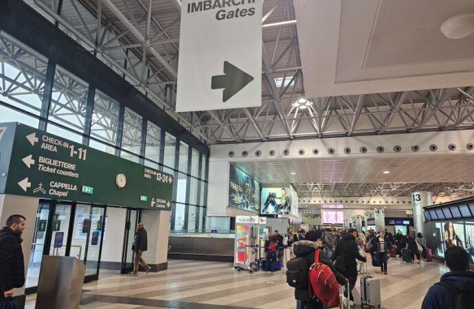 Regno Unito, 200 turisti britannici respinti ogni giorno negli aeroporti dell’Ue