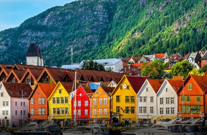 Norvegia vietato ingresso a turisti russi, dal 29 maggio