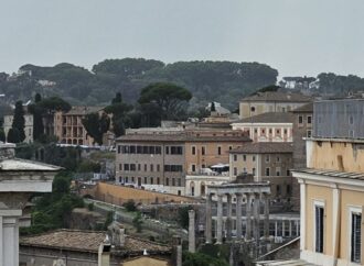 Roma, Alt all’antenna della discordia: condominio boccia proposta