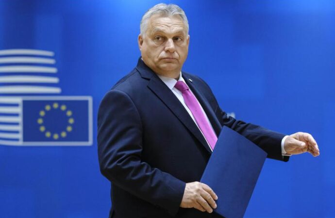 Orban, all’Ue: “Riaprire i canali diplomatici con la Russia”