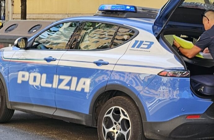 Bolzano, adesca 16enne la stordisce e la violenta per ore: arrestato 37enne