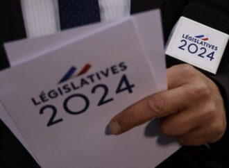 Francia, più di 160 candidati si ritirano per bloccare Le Pen al secondo turno