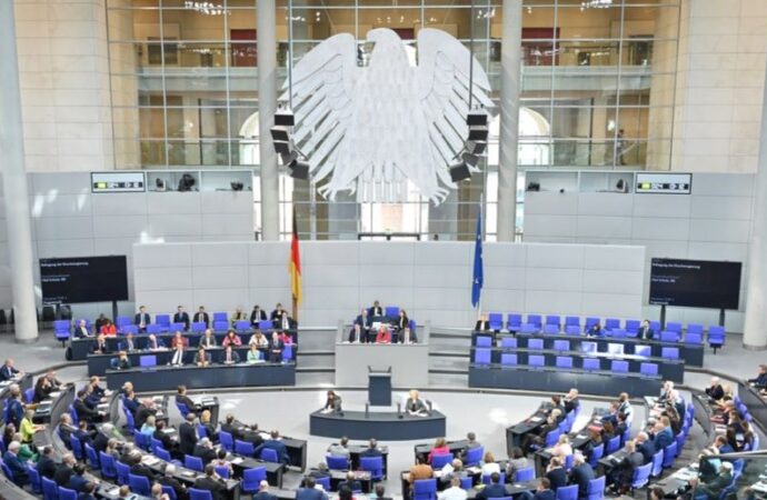 Germania: ministra Giustizia Sassonia, vigilare contro infiltrazioni estremisti di destra nello Stato