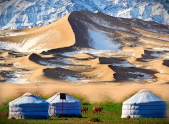 Mongolia: Democrazia tra i Giganti