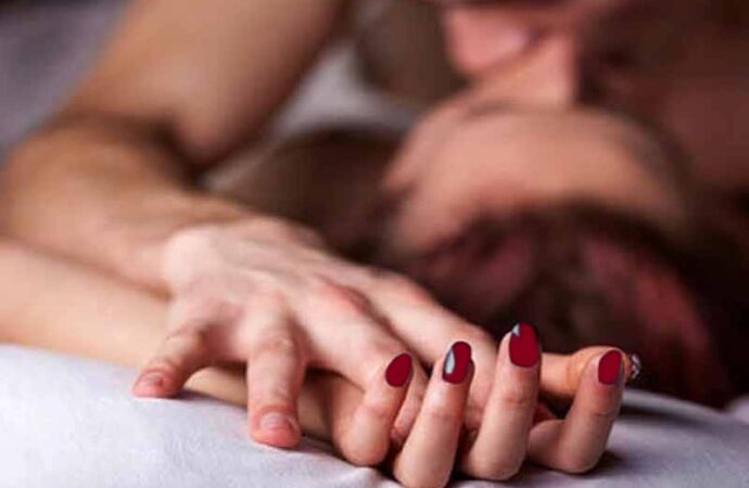 Sesso, allarme malattie: impennata di Hiv, sifilide, gonorrea e clamidia