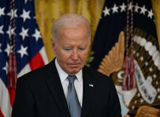 Stati Uniti, Biden cede e ritira la sua candidatura