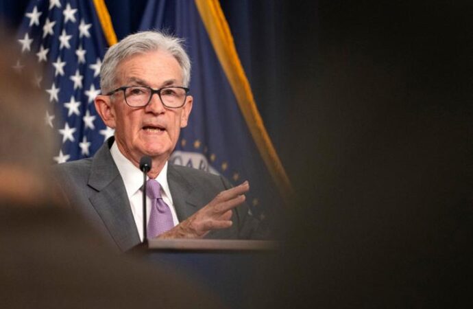 Fed, Powell: pronto a tagliare i tassi di interesse e sposta l’attenzione sul mercato del lavoro