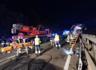 Incidente nel Frusinate, scontro frontale auto: morto 21enne, 2 feriti gravi