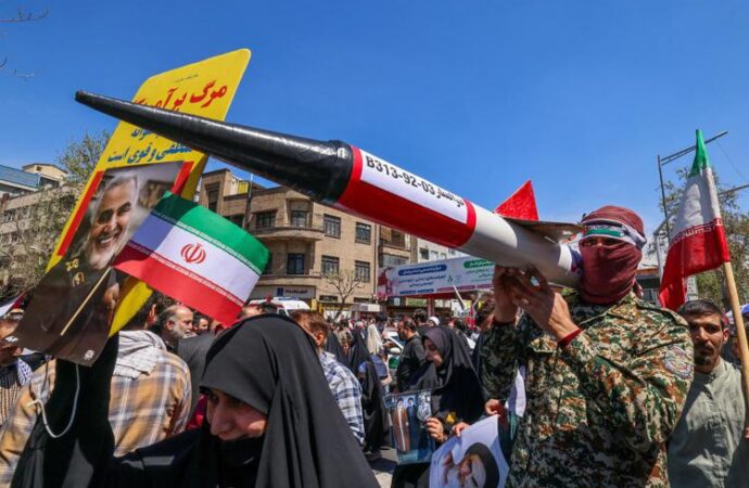 Iran-Israele, pressing su Teheran per evitare attacco