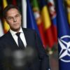 Nato, Rutte: “No a restrizioni su armi fornite a Kiev”