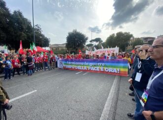 “Fermiamo le guerre”, da Roma a Milano cortei in 7 città