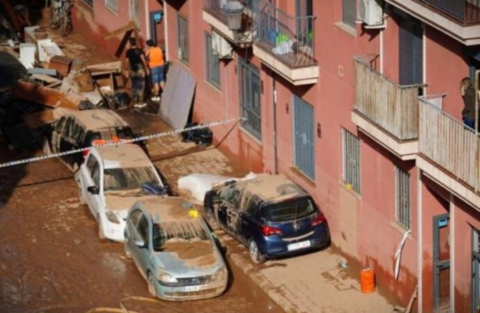 Spagna: distruzione e morti per alluvioni a Valencia e nel Sud-Est del Paese