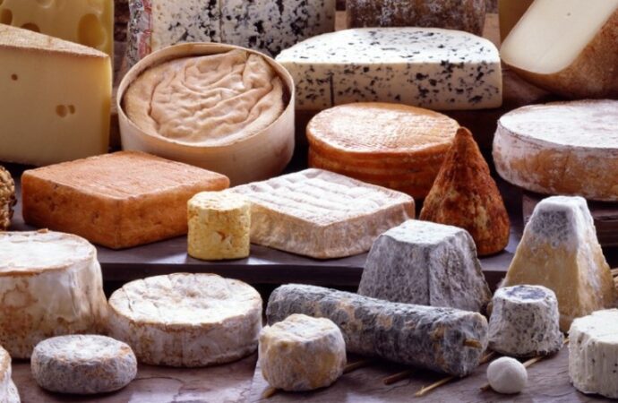 Brie e Camembert a rischio? Intanto la Cina preoccupa l’Ue