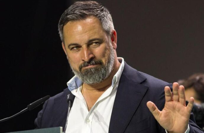 Ue, leader Vox Abascal eletto presidente dei Patrioti per l’Europa