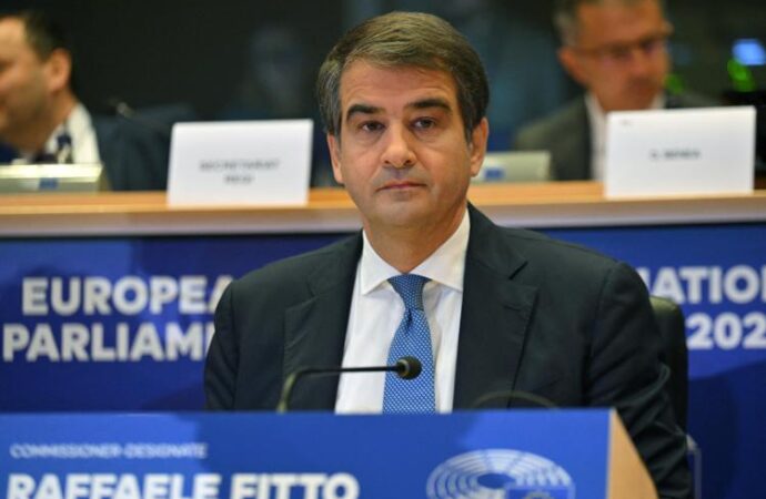 Ue, Fitto: “Non rappresento un partito, impegnato per Europa”