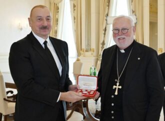 Monsignor Gallagher, nuova chiesa a Baku,  eccellenti relazioni con l’Azerbaigian