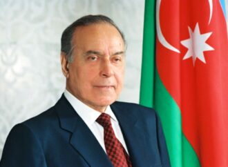 Azerbaigian, il 12 dicembre del 2003 scompariva il leader Heydar Aliyev