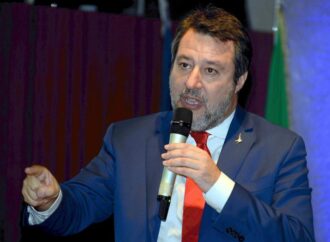 Salvini: “Sì a prostituzione legalizzata se si pagano tasse”