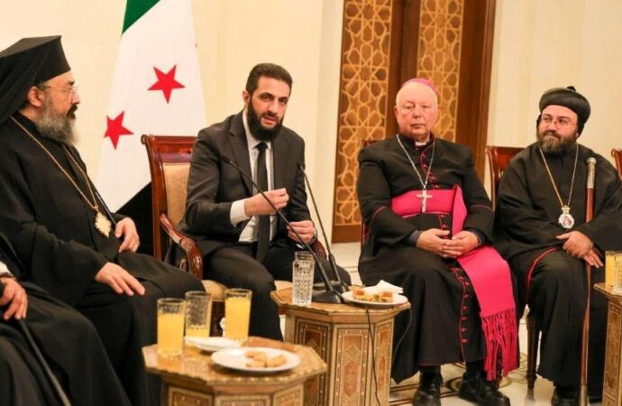 Al Sharaa: “Cristiani parte integrante Siria, ammirazione per Papa Francesco”