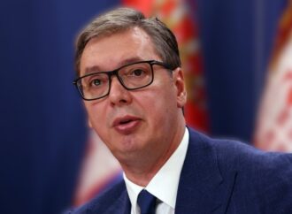 Serbia, il presidente Vucic intervistato da Trump Jr.: “Proteste frutto di volontà esterne”