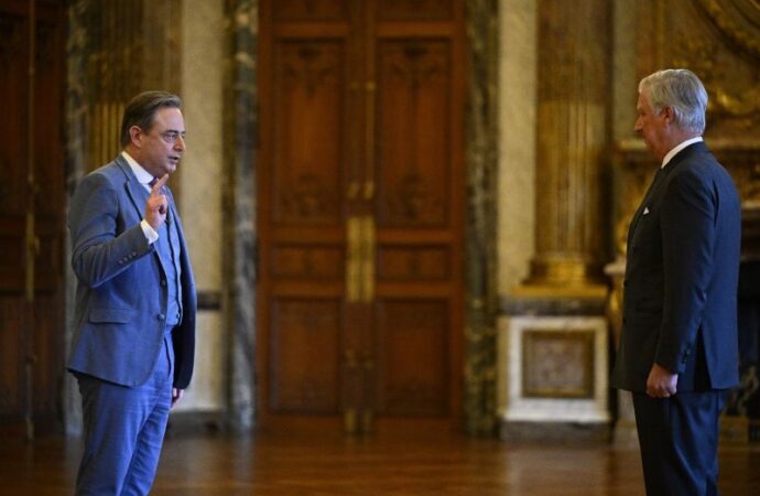 Belgio, finalmente il governo: Bart De Wever è il premier