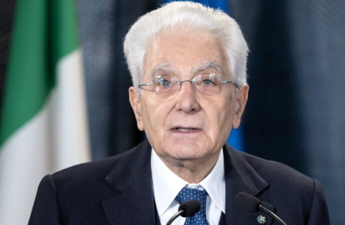 Mattarella: la Russia torni a rispettare il diritto internazionale