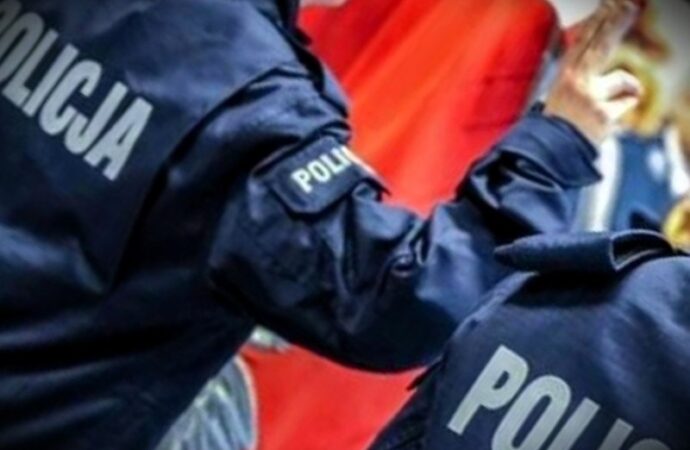 Polonia: ministro Interno annuncia Commissione su abusi di potere della polizia